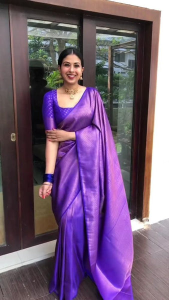 Aishwarya Lakshmi | Classy girl fashion, Stylish sarees, Designer saree  blouse patterns